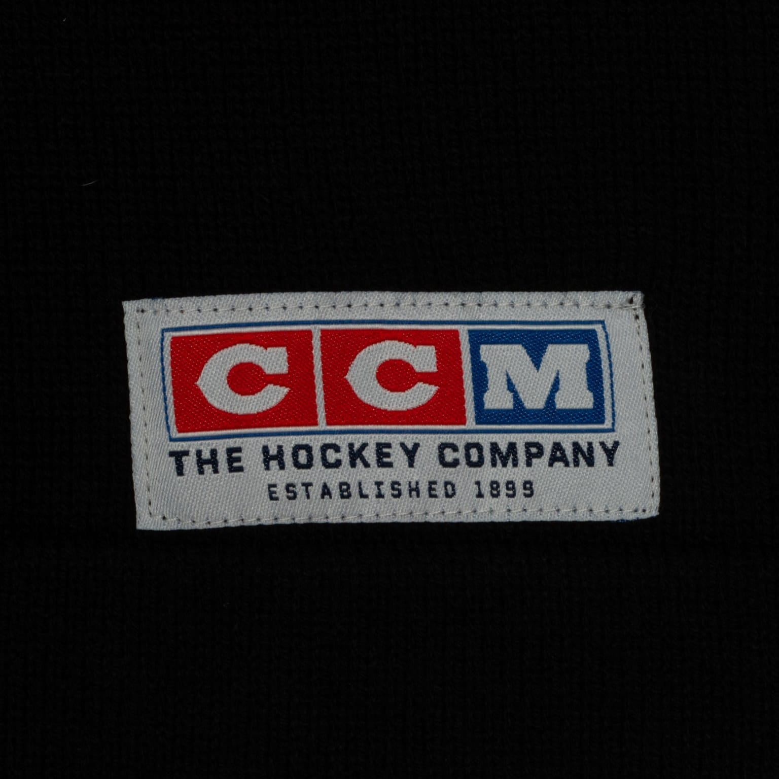 villapaita_01_c CCM-pelipaitaneule - Image 3