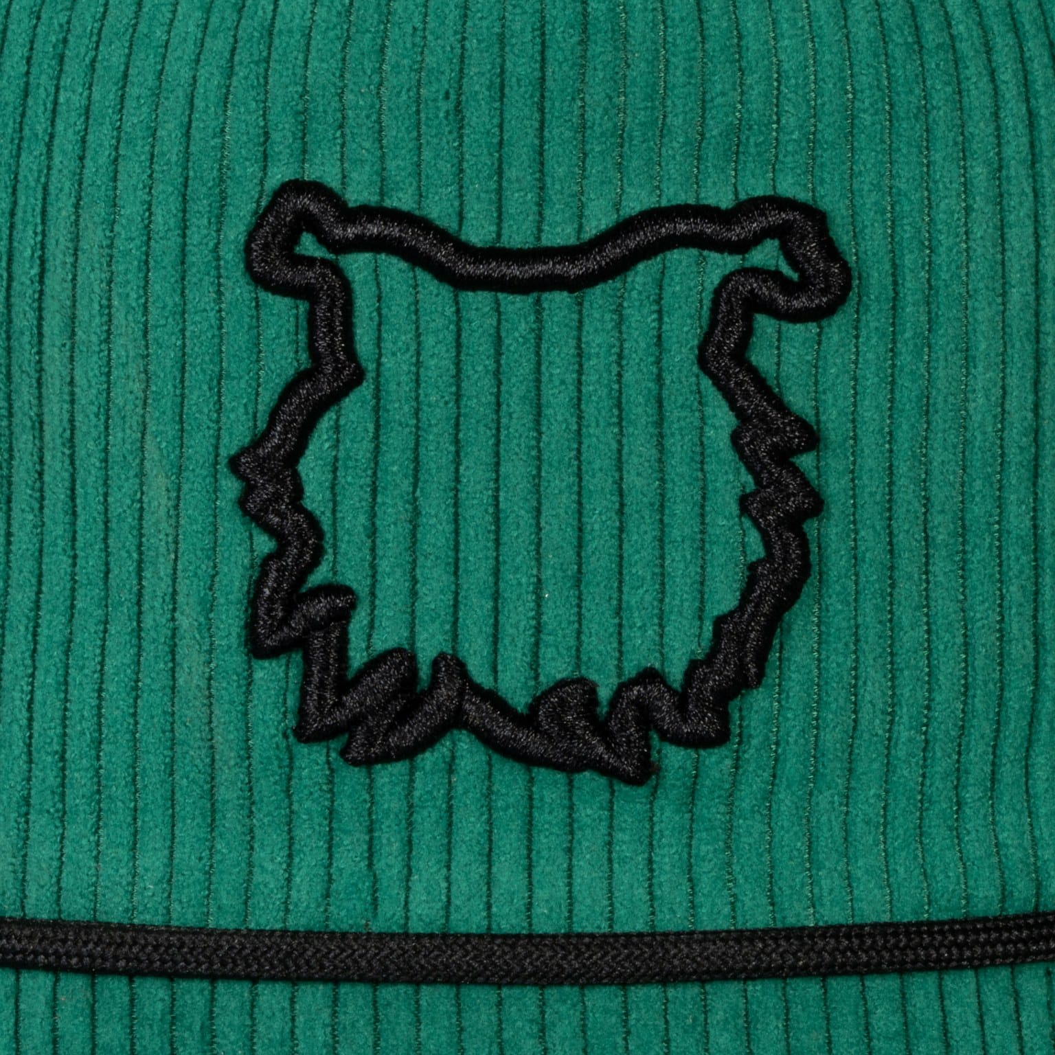 lippis_93_c Lippis, sametti ääriviivalogo - Image 3